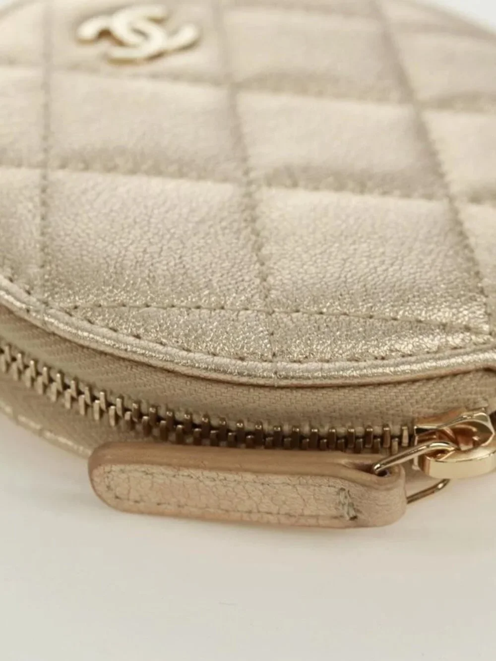CHANEL Matelasse Air Pods Case & Coin Purse Earphone Lamb Skin CC Auth 171853SM